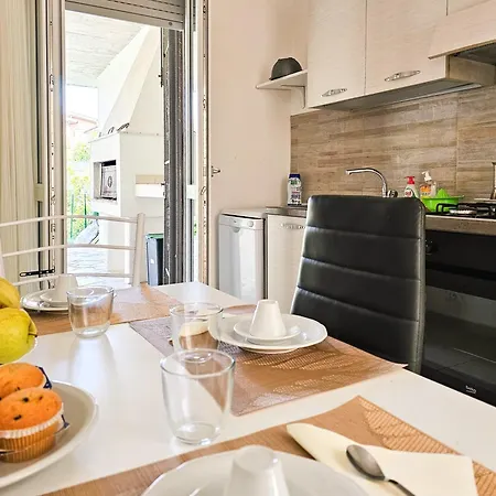 A Casa Di Albi - Gardagate Apartment *