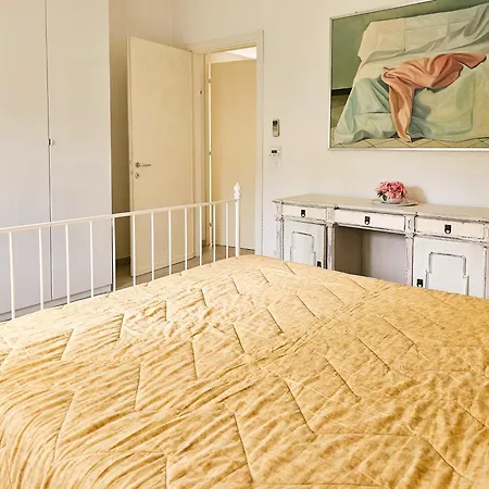 A Casa Di Albi - Gardagate Apartment Desenzano del Garda